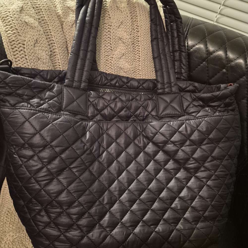 Metro Deluxe Medium Quilted Nylon Tote Bag- Brand New